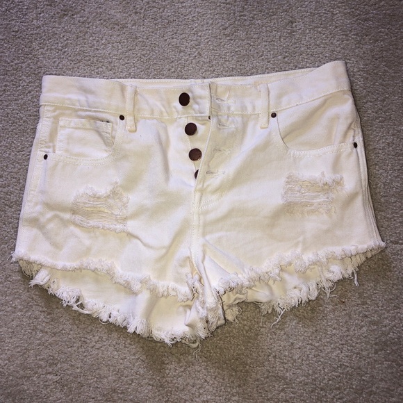 High Waisted Vintage White Denim Shorts - Picture 1 of 3
